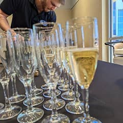 Weddings with shaken or stirred (2)